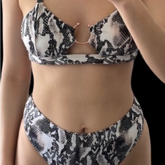 Snakeskin pattern bikini - Picture 2 of 6